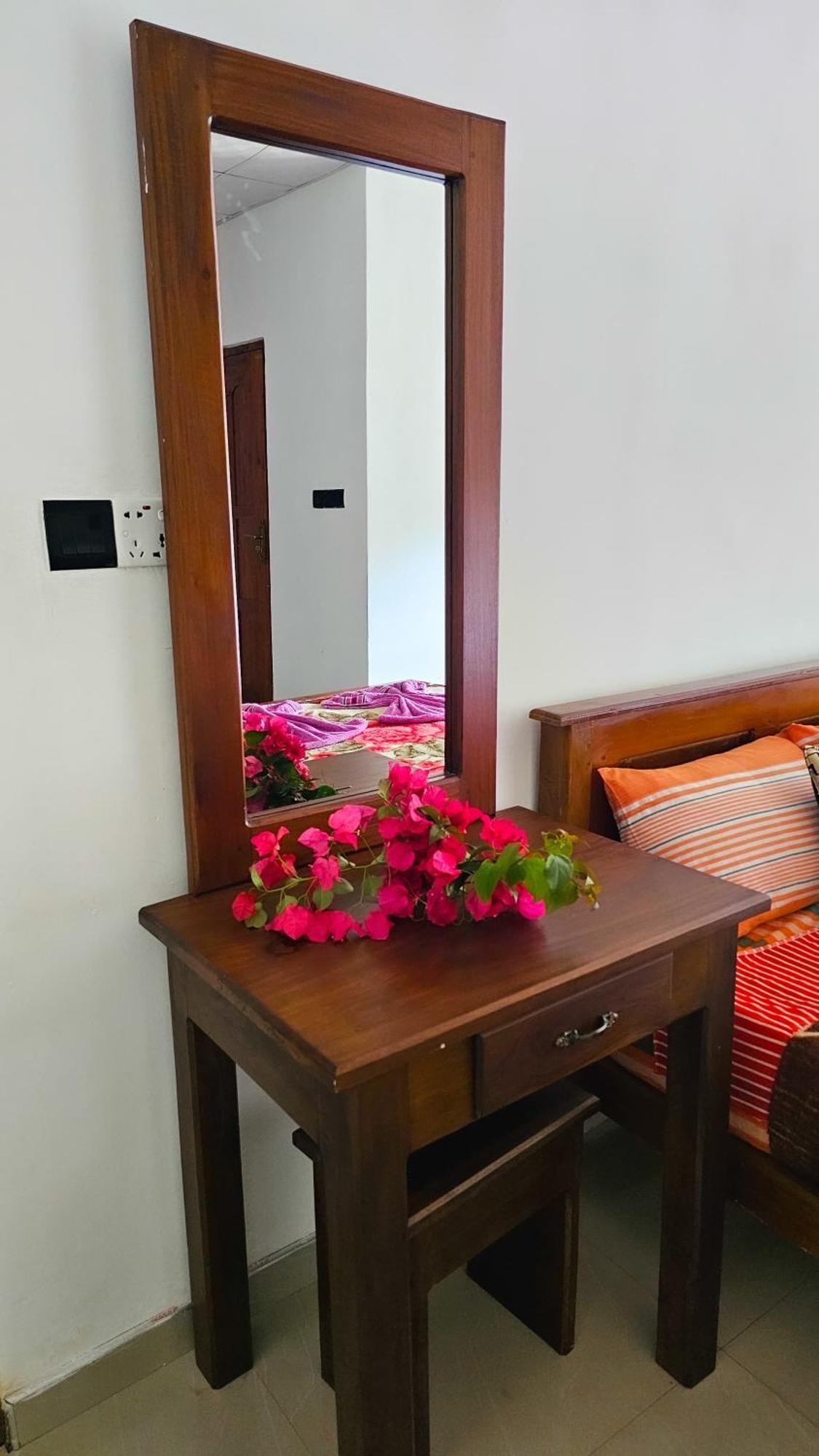 Adams Peak Grand Hotel Nallathanniya Exterior foto
